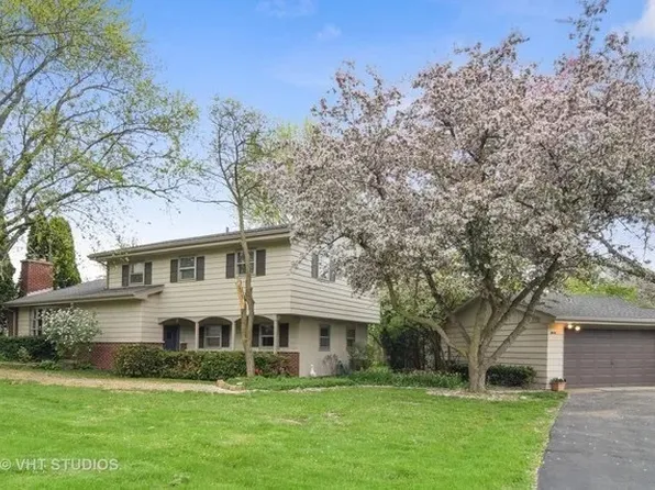 3N139 Cuyahoga Ter, West Chicago, IL 60185