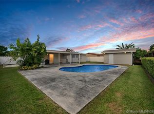 11090 SW 58th Ter, Miami, FL 33173