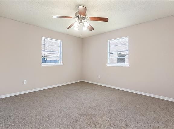 3rd image of 3609 Laplace St