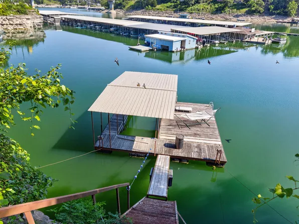 251 Herrington Woods, Harrodsburg, KY 40330