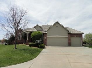 8630 W Meadow Pass Ct, Wichita, KS 67205