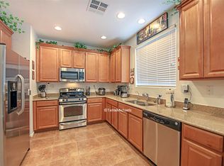 7019 Oberling Bay Ave, Las Vegas, NV 89113