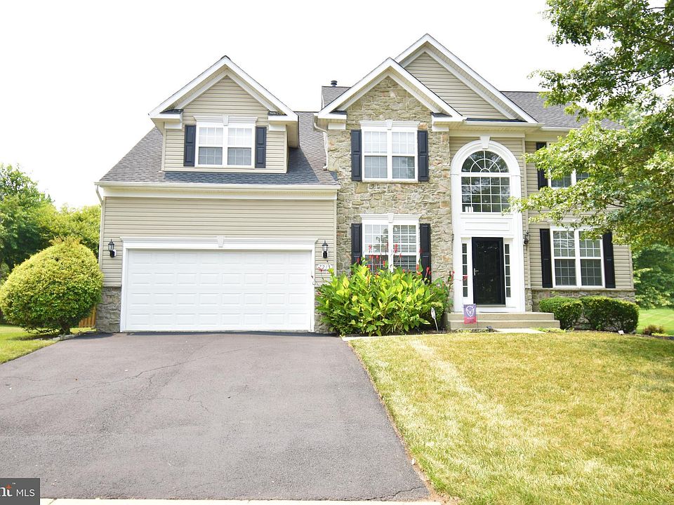 1st image of 7213 Purple Avens Ave
