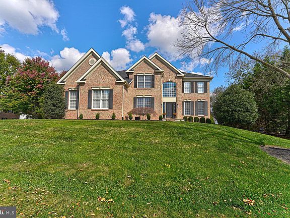 2nd image of 13 Annesley Dr