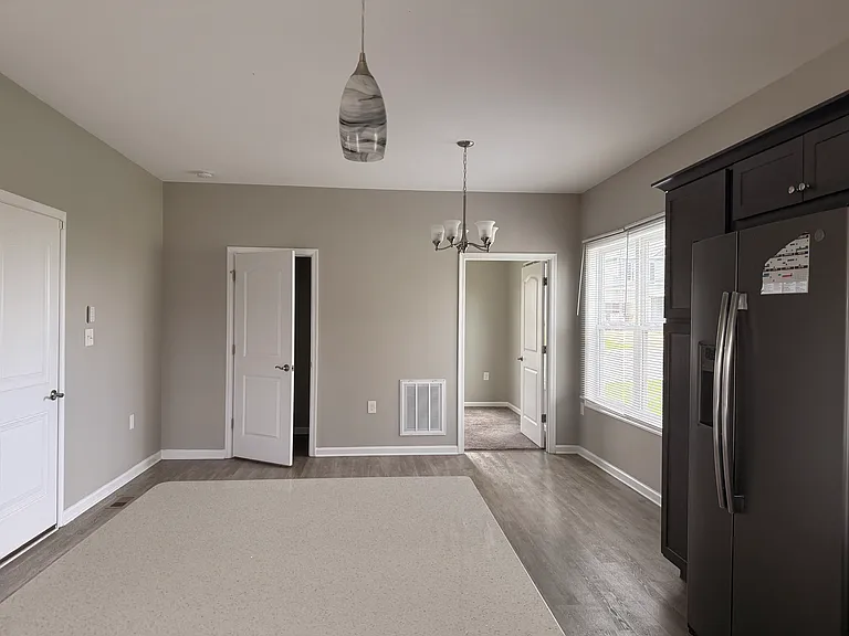 270 Mabdarin Dr — Photo 10