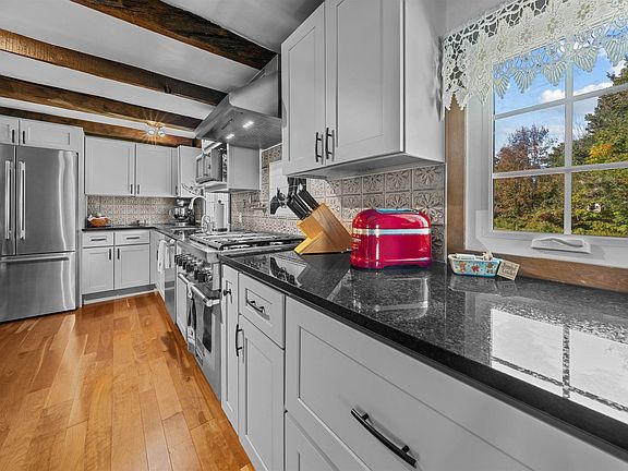 5th image of 232 Suncook Valley Road