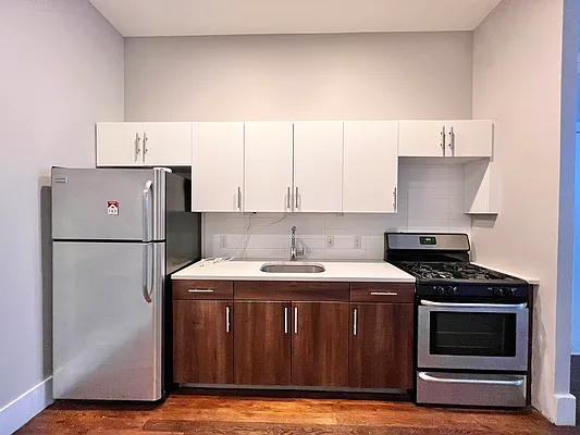 Rented by ERNY LLC | media 8