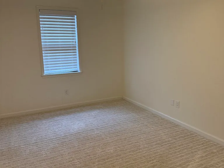 8442 Farrah Ln — Photo 9