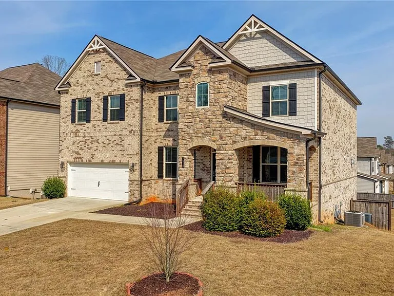 7410 Ansley View Ln — Photo 1