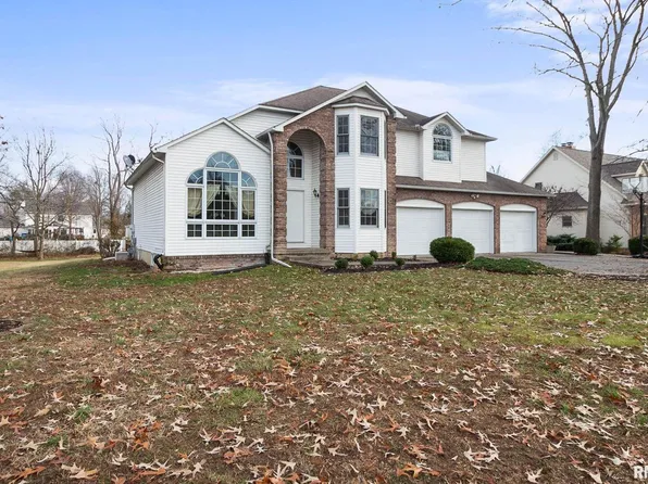 1301 Whipporwill Rd, Carterville, IL 62918