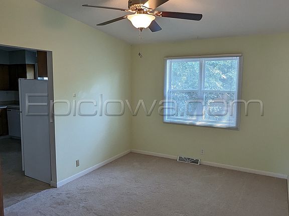 5th image of 141 Harbet Ave NW #1
