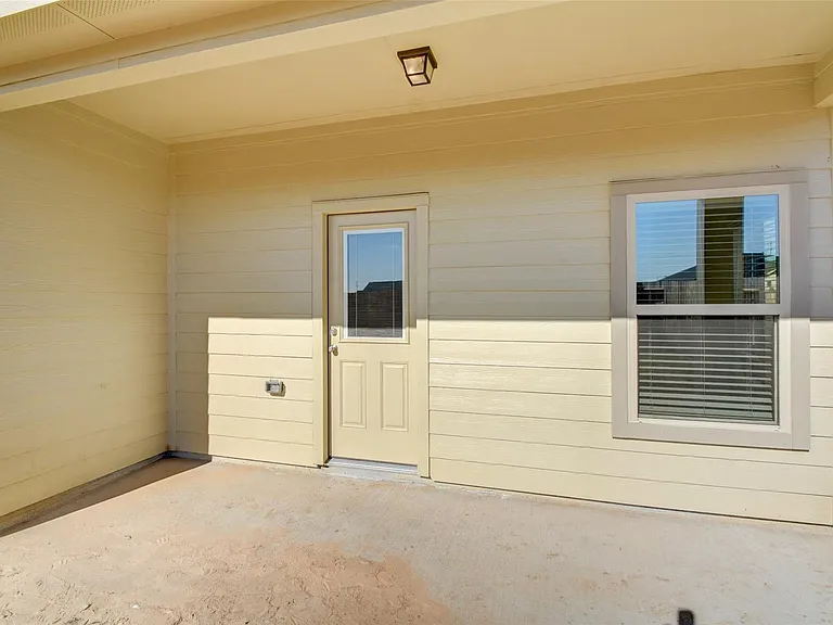 3221 Hatteras Dr — Photo 38