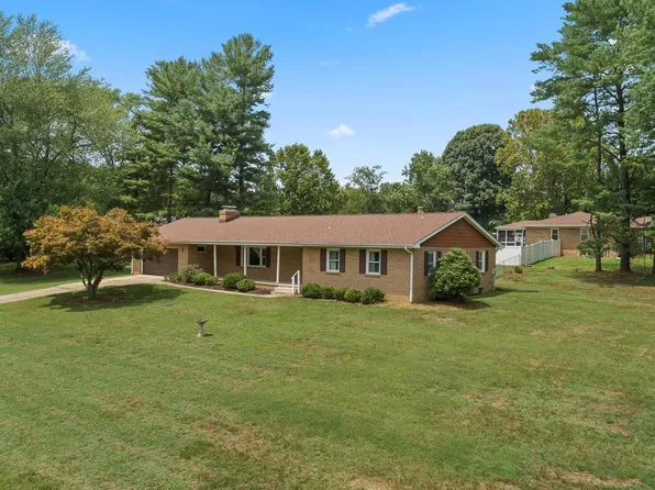 3401 King Dr, Dunkirk, MD 20754