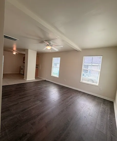 114 Easy St — Photo 2