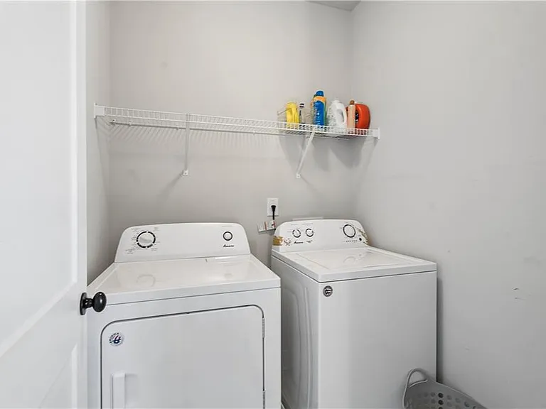2424 Misty Hollow Pl — Photo 23