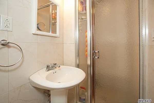 Sold by Realty Executives 1st | media 1