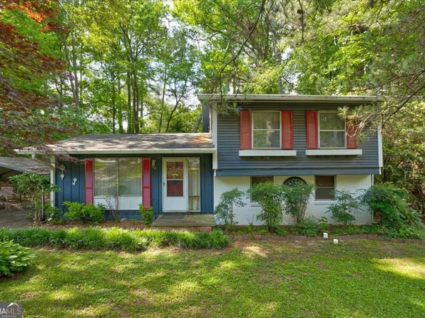745 Blue Ridge Dr, Forest Park, GA 30297