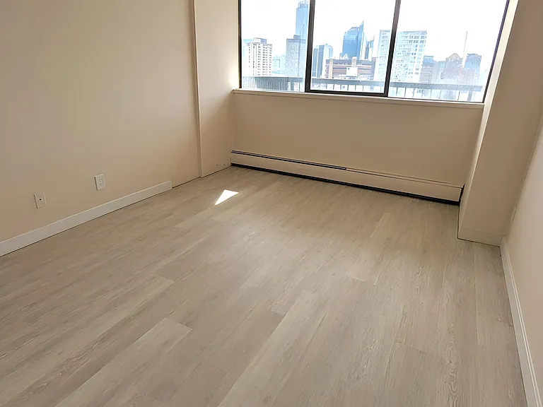 1150 Jervis St — Photo 39