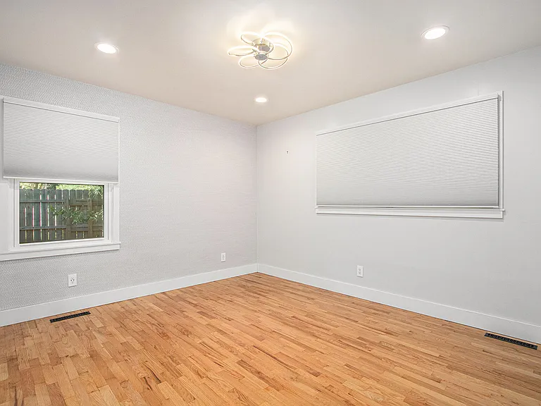 3365 Circle Dr — Photo 5