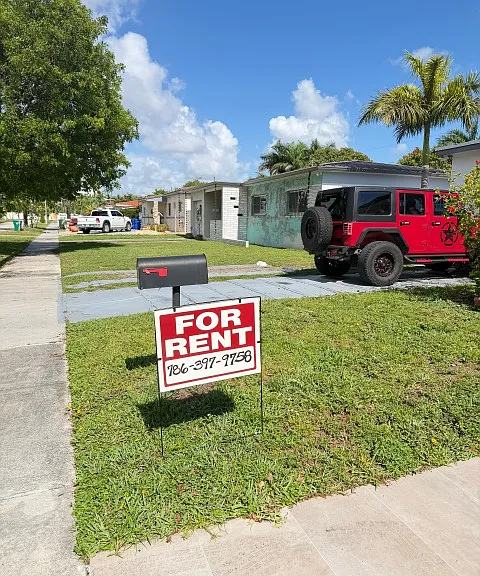 3821 NW 13th St — Photo 1