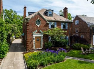 16729 Fernway Rd, Shaker Heights, OH 44120