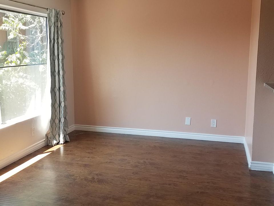 1st image of 11354 Tiara St