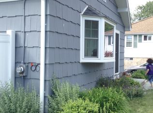 6 Vine St, Milford, CT 06460