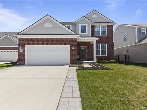 41318 Rugosa Dr, Clinton Township, MI 48038