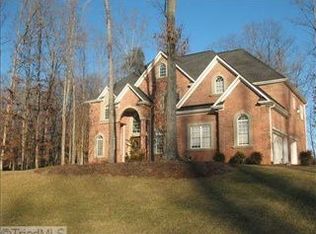 6094 Mountain Brook Rd, Greensboro, NC 27455