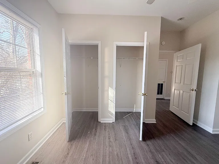 1780 N Dixie Ave — Photo 18