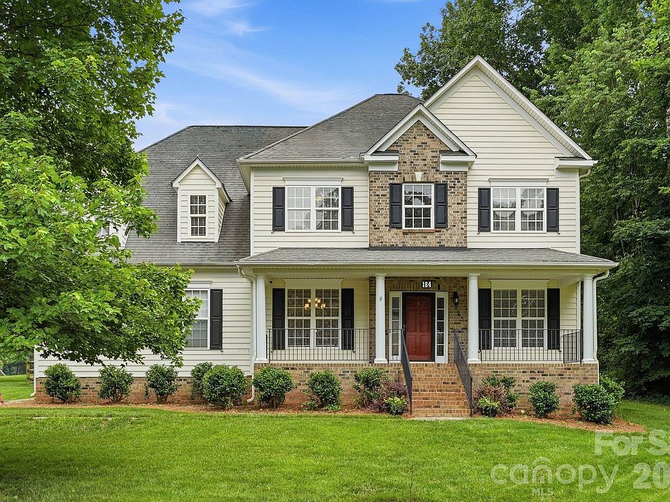 1st image of 184 Herons Gate Dr
