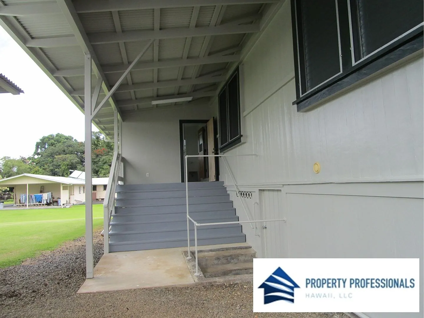 Newly Renovated home in Hilo — Photo 2