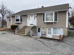 1692 Memorial Dr #1L, Chicopee, MA 01020