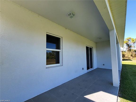 3rd image of 6048 Stratton RD