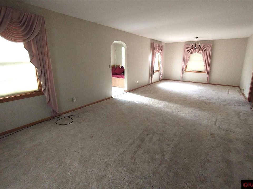 604 Water St SW, Sleepy Eye, MN 56085 Zillow