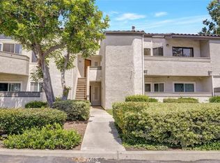 6 Town And Country Rd, Pomona, CA 91766