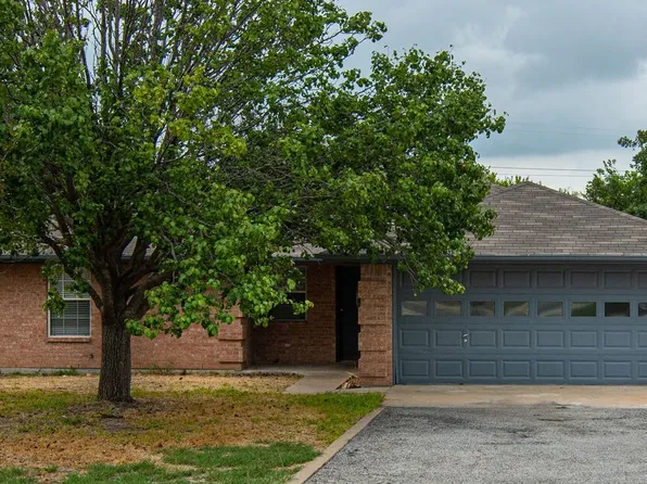 1504 Azle Hwy, Weatherford, TX 76085