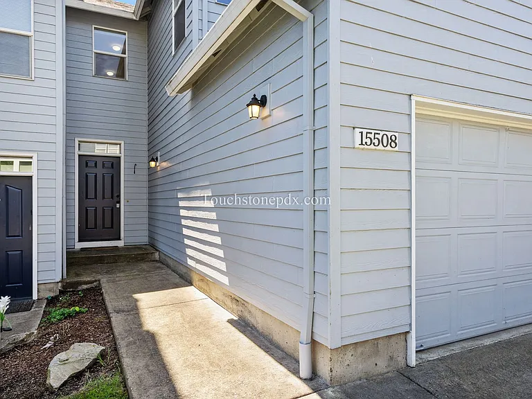 15508 SW Peridot Way — Photo 3