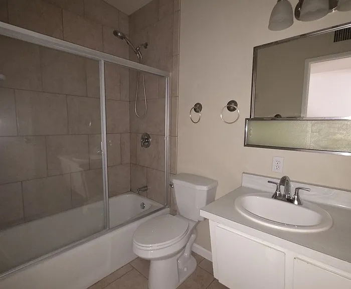1110 E Broadmor Dr — Photo 5