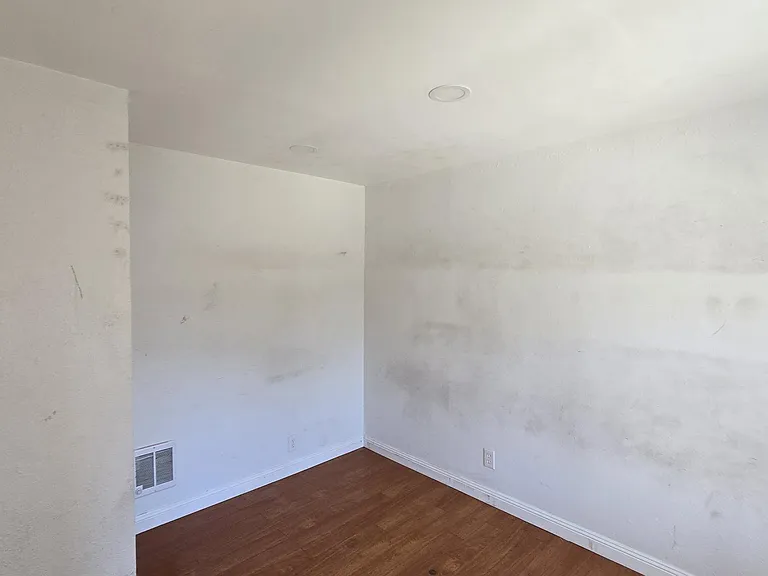 2 bed, 1.0 bath, 850 sqft, $3,250 — Photo 3