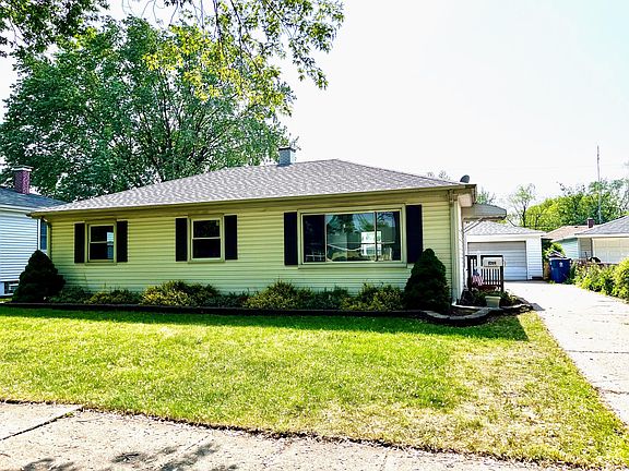 2nd image of 8208 Grace Pl