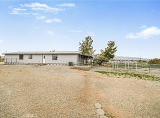 7652 Mesa Rd, Phelan, CA 92371