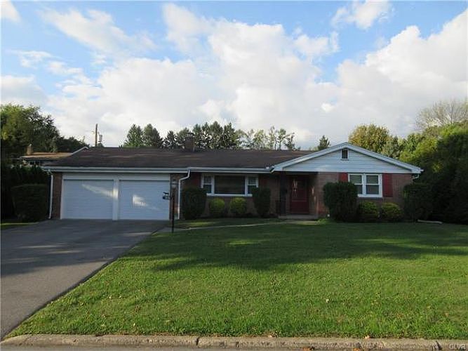 1st image of 285 Buckingham Dr