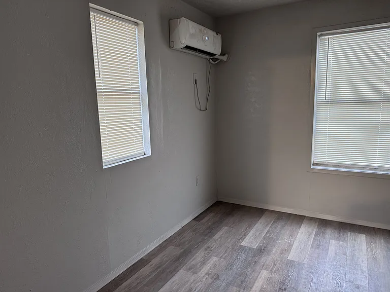5916 Austin Ave — Photo 5