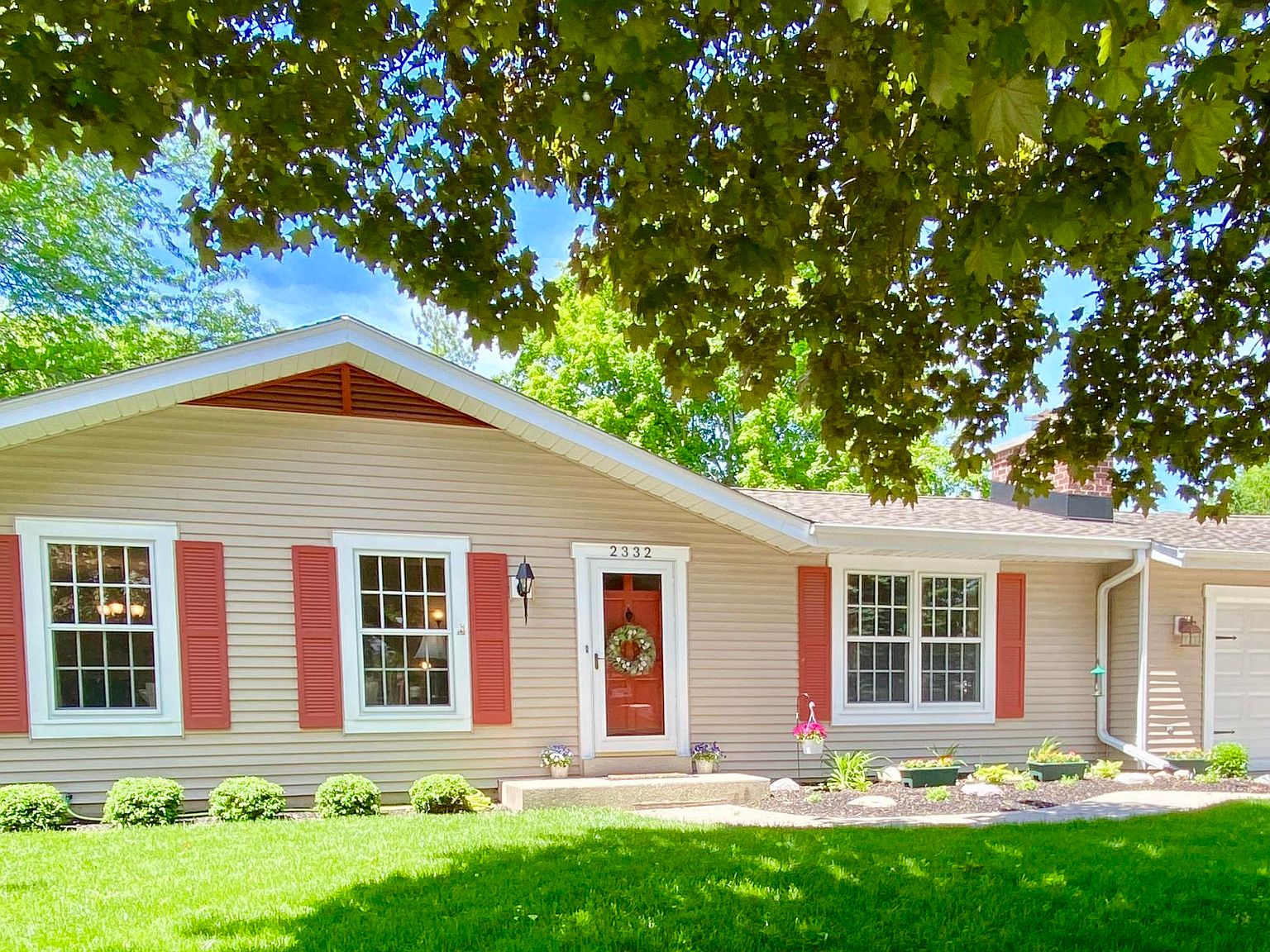 2332 Ramshead Ct N Waukesha WI 53188 Zillow