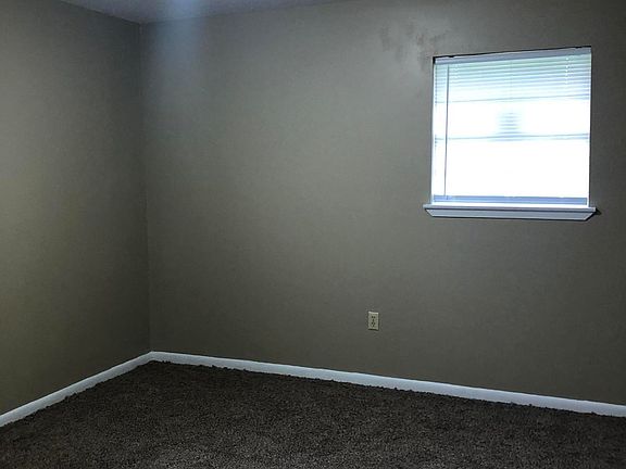 2nd image of 2611 W Angela Cir