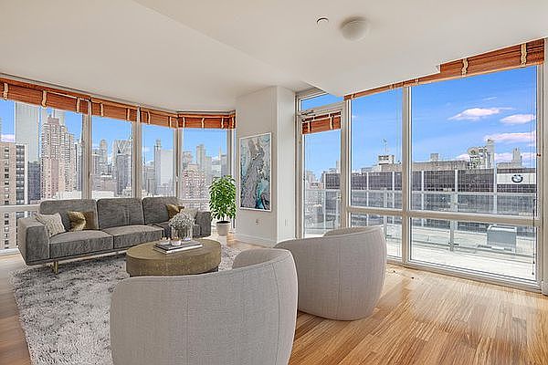 1st image of 10 W End Ave APT 29D