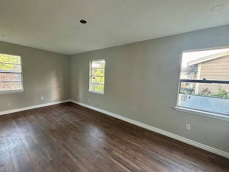 10214 Cheeves Dr — Photo 11