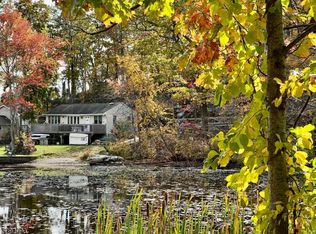 2 Hilltop Rd, Andover, NJ 07821