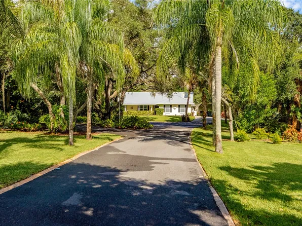 9791 Fleming Grant Rd, Micco, FL 32976